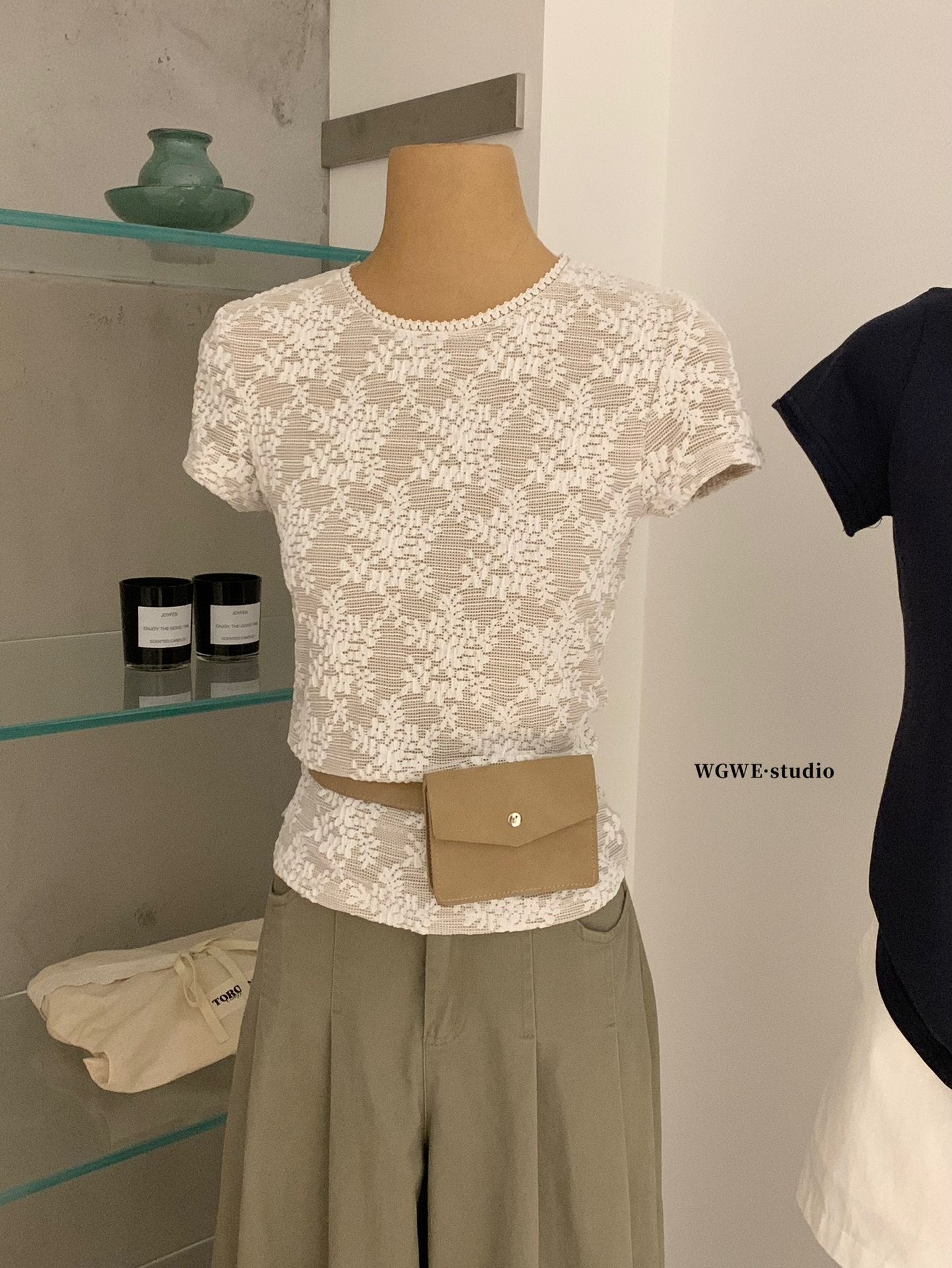 523511432-1